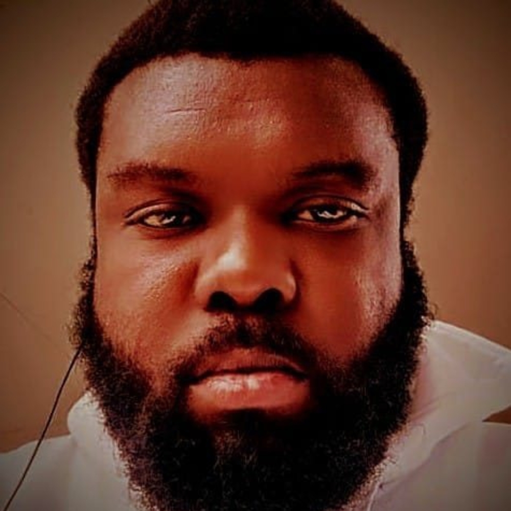 Meet your Posher, Deshannon